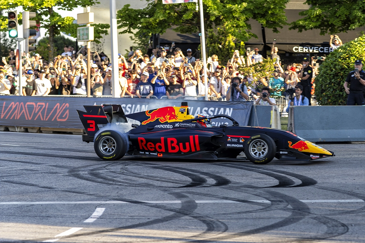 Car in RoadShow at MADRING