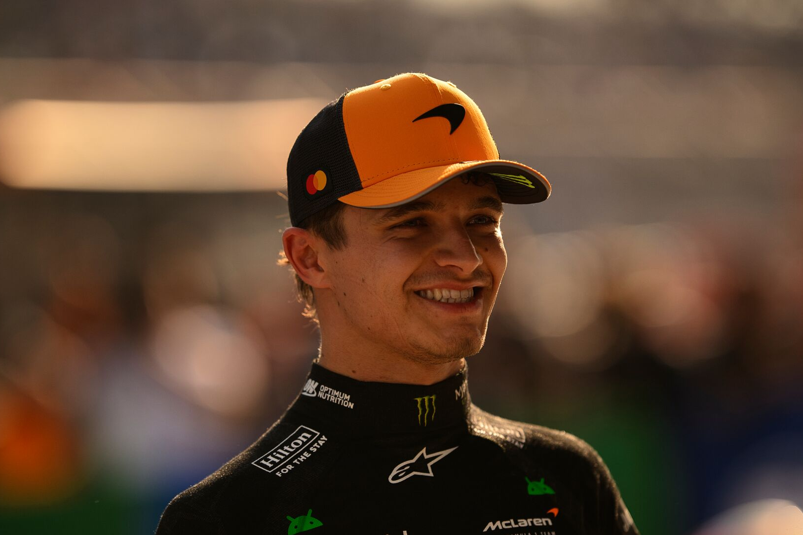 Lando Norris sonriente tras su victoria