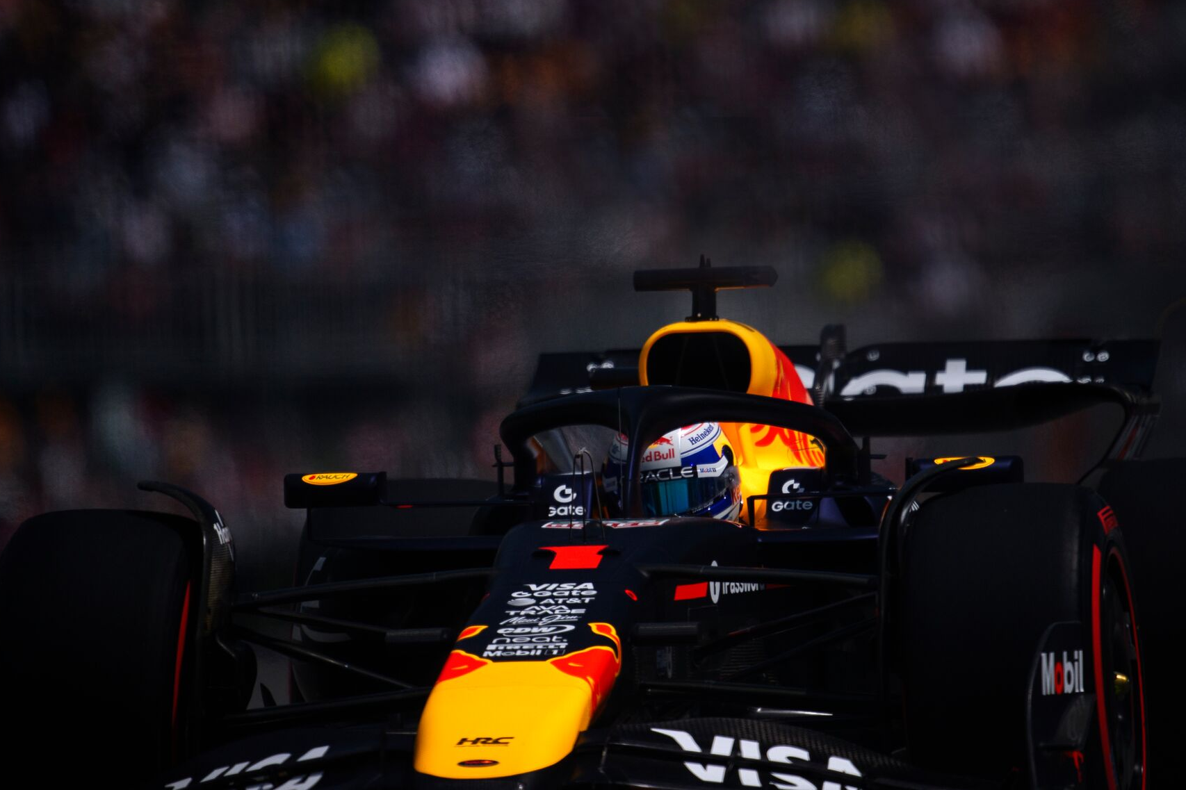 Max Verstappen en la pista