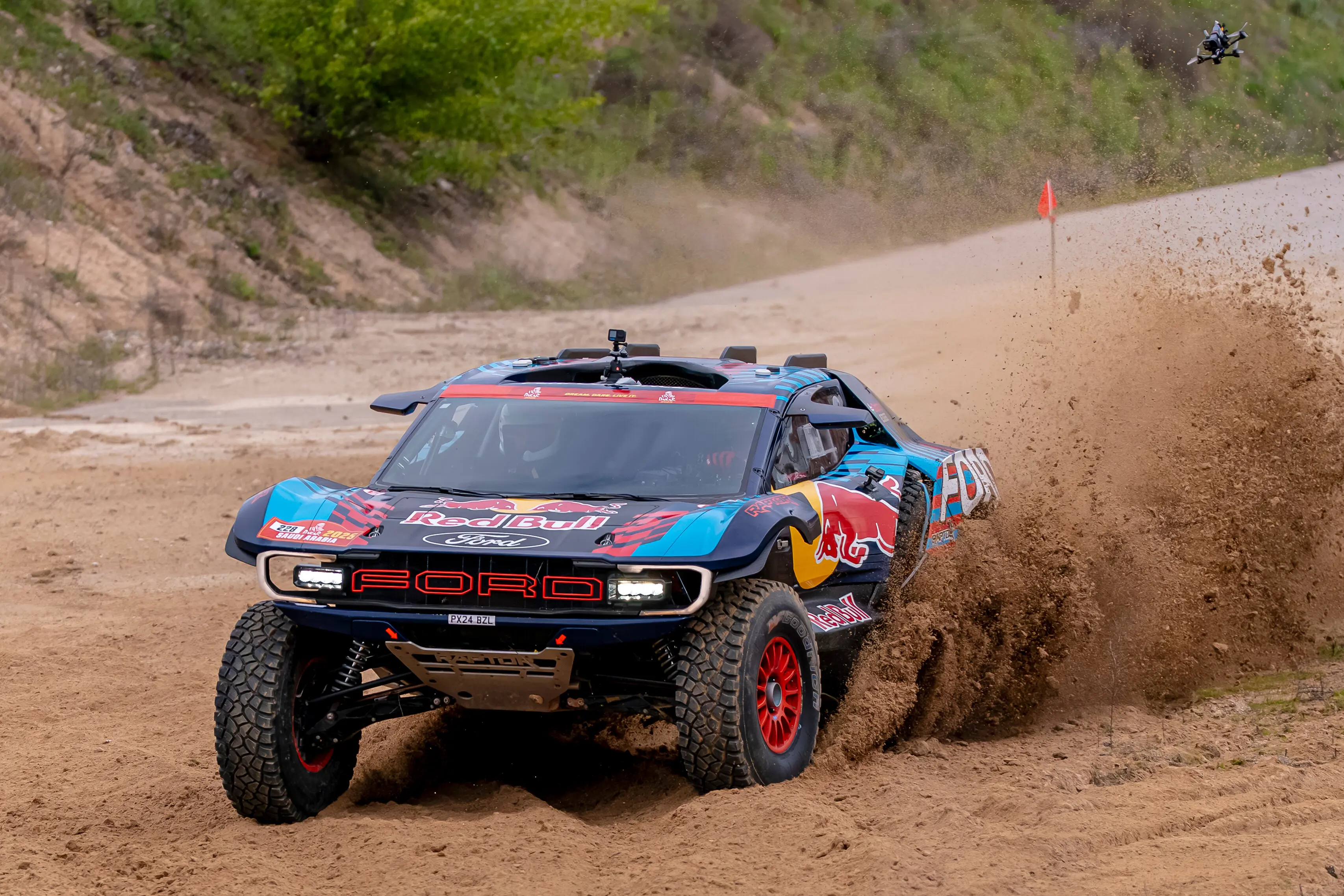 Redbull raptor in MADRING